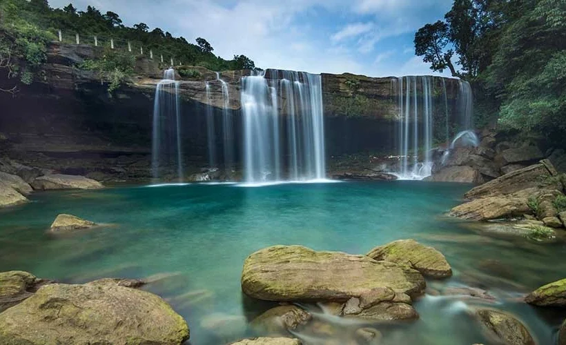 SHILLONG – CHERRAPUNJEE – DAWKI – KRANGSURI – GUWAHATI