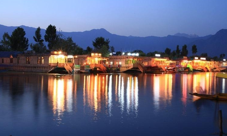 Kashmir honeymoon package